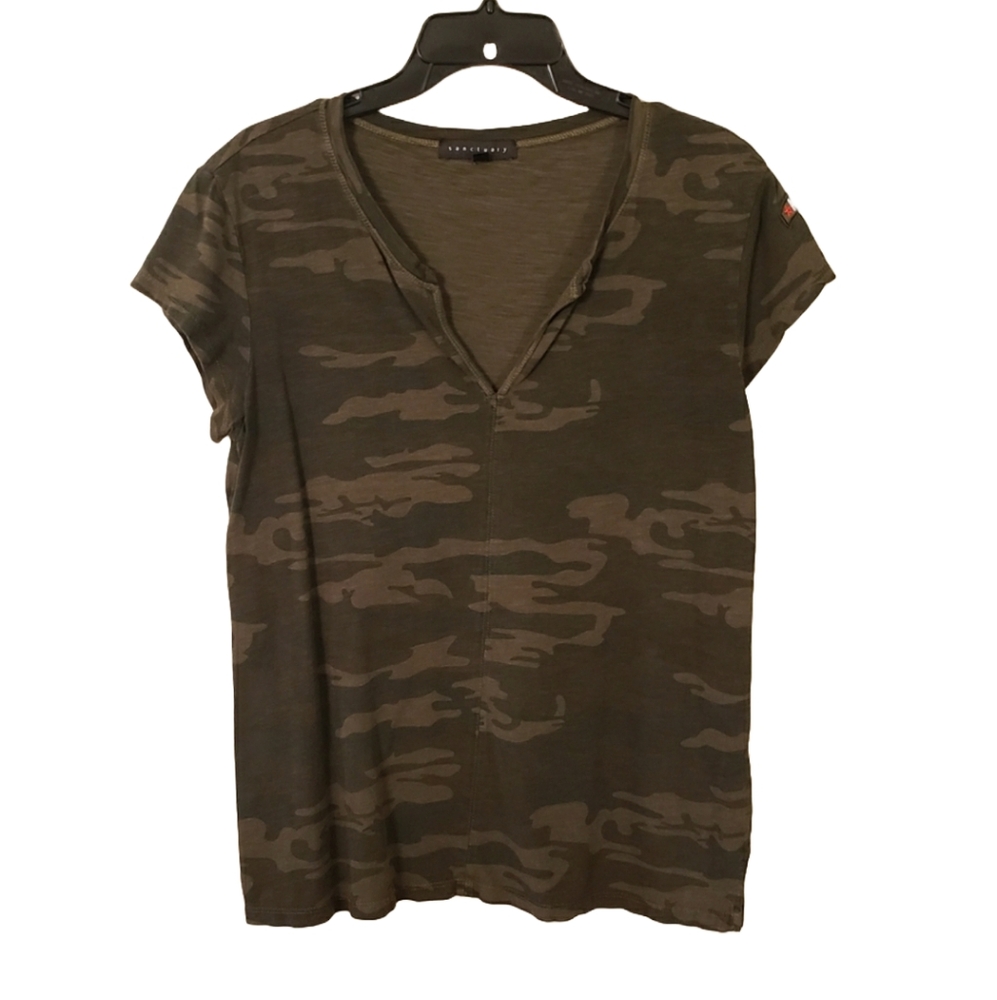 Sanctuary Army Green Camo T-Shirt Size Medium